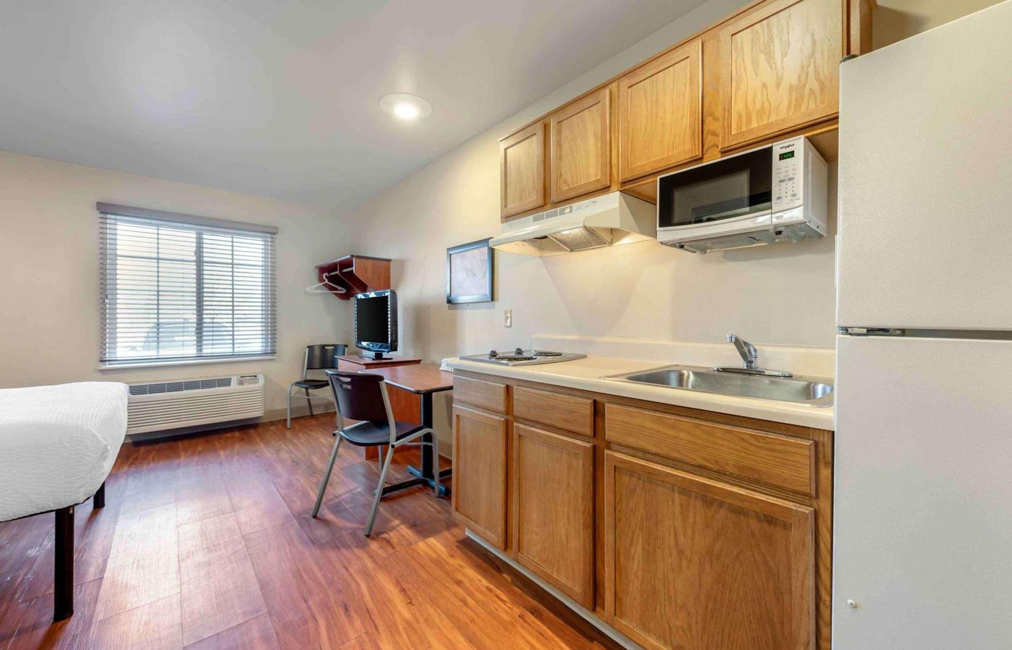 Extended Stay America Select Suites - Colorado Springs - Airport 외부 사진