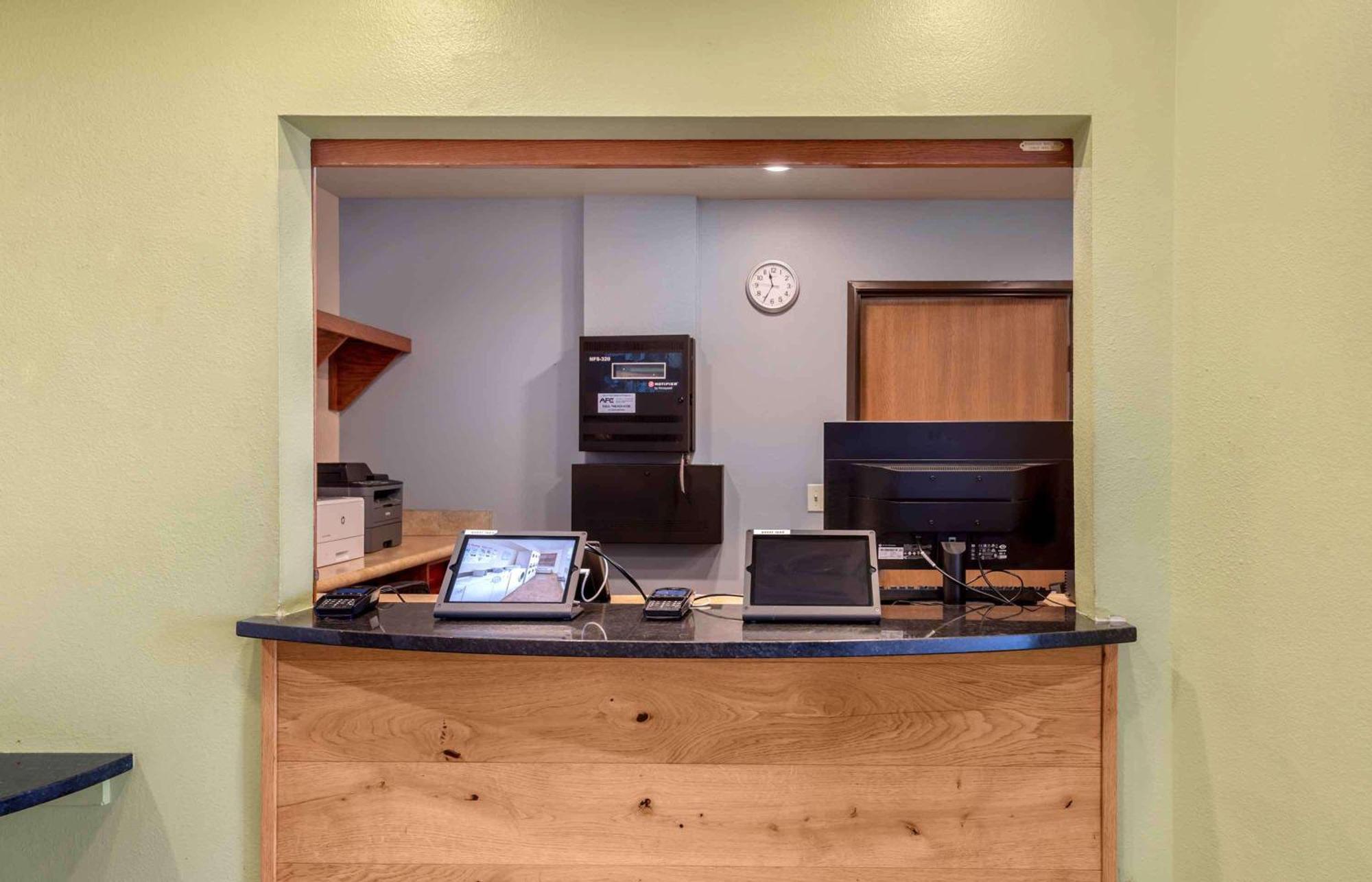 Extended Stay America Select Suites - Colorado Springs - Airport 외부 사진