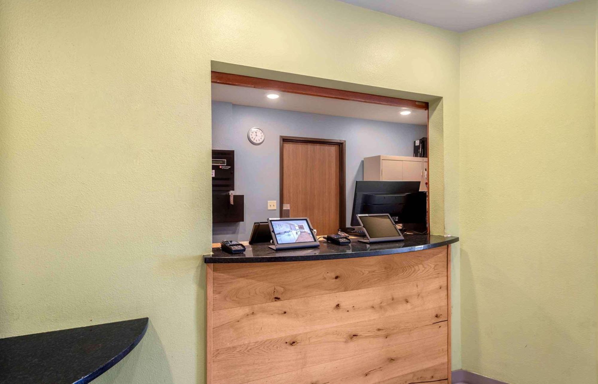Extended Stay America Select Suites - Colorado Springs - Airport 외부 사진